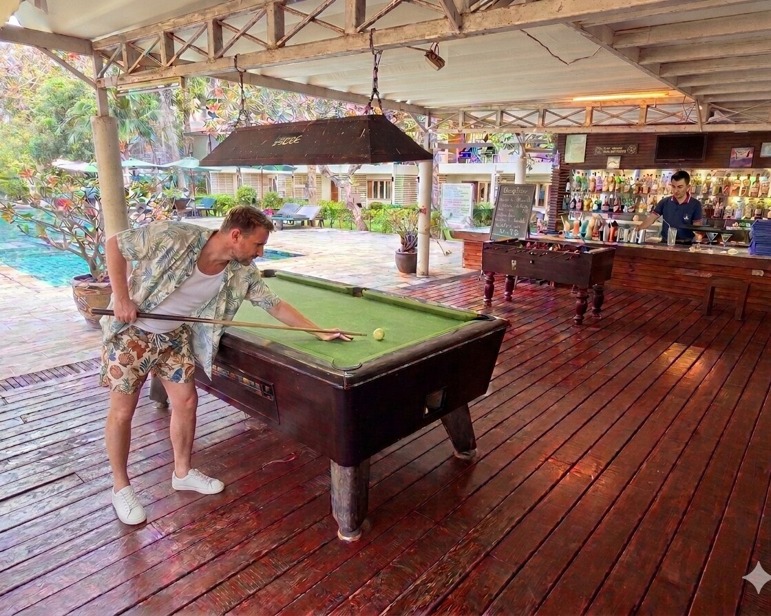 Pool Bar